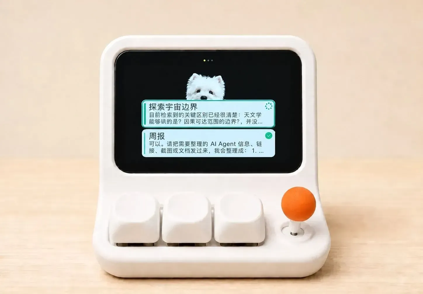 HachimoDock from the front: a 2.8-inch screen, three keycaps and a joystick